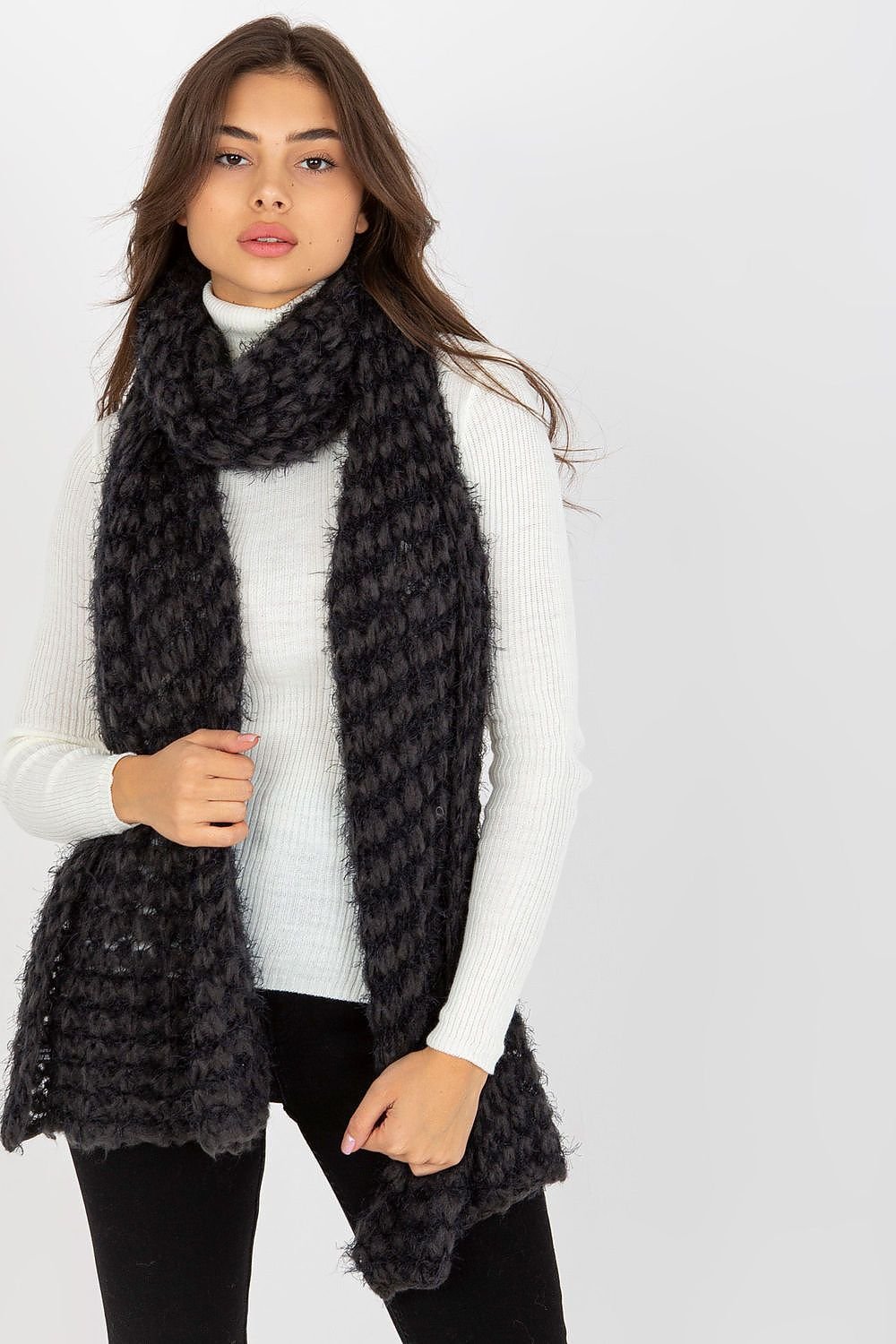 Shawl model 174879